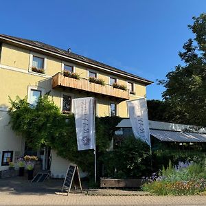 Zum Rayers Cafe-Restaurant & Boutique-Hotel